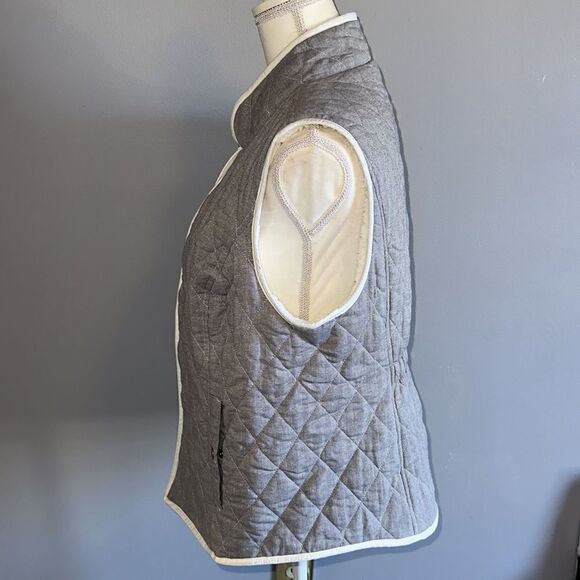 Croft & Barrow Quilted Fleece Reversible Vest! - Picture 3 of 8